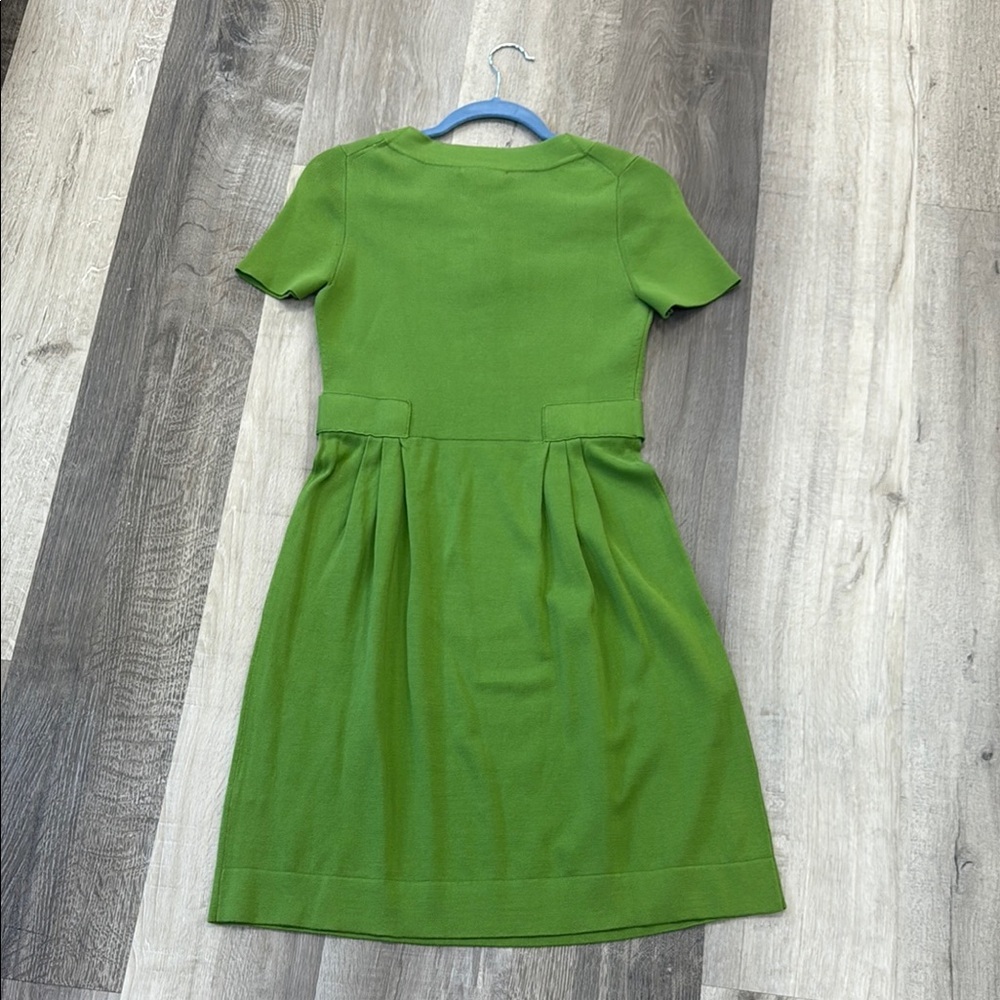 🍁Banana Republic Vibrant Green Top - Picture 4 of 7